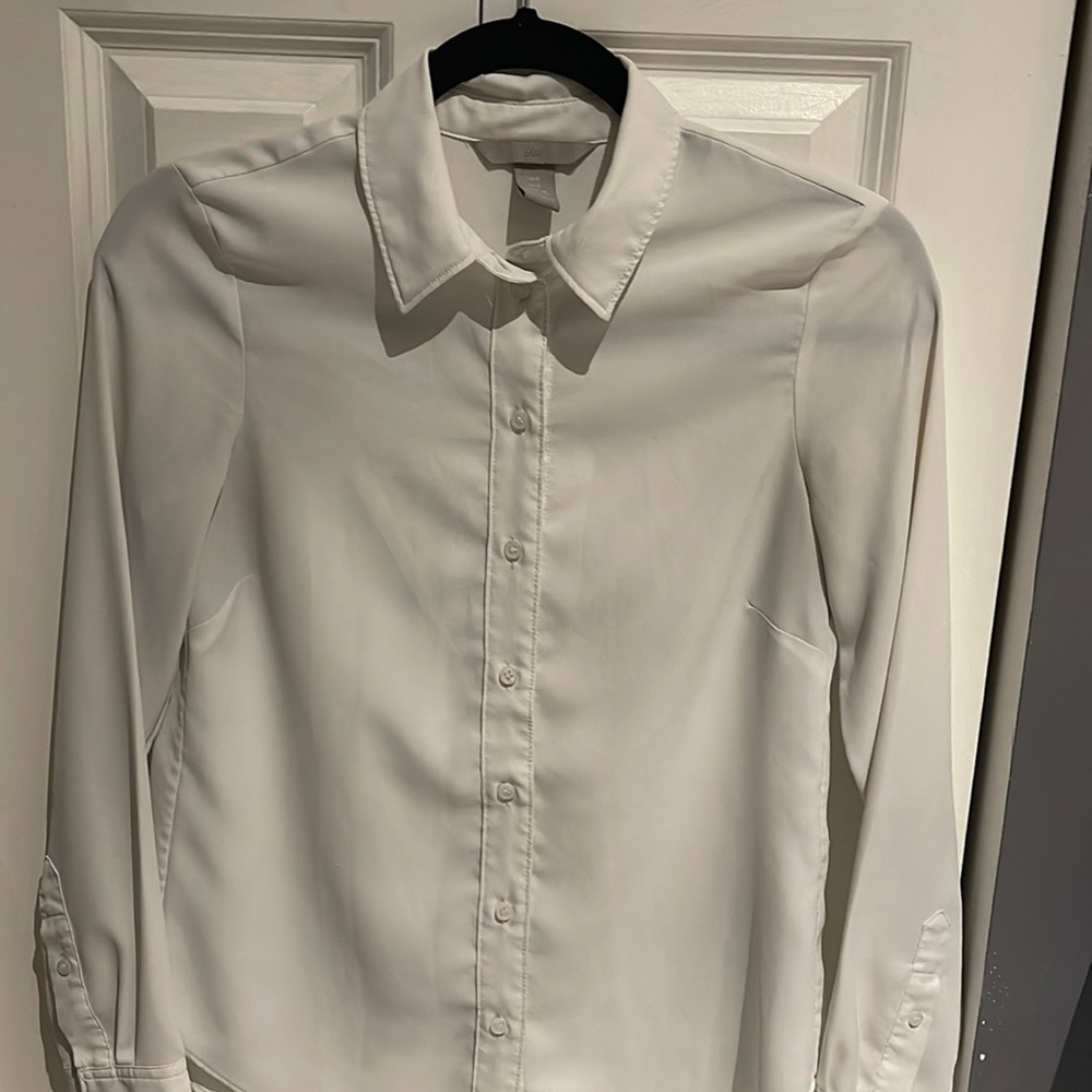 H&M White long sleeve blouse